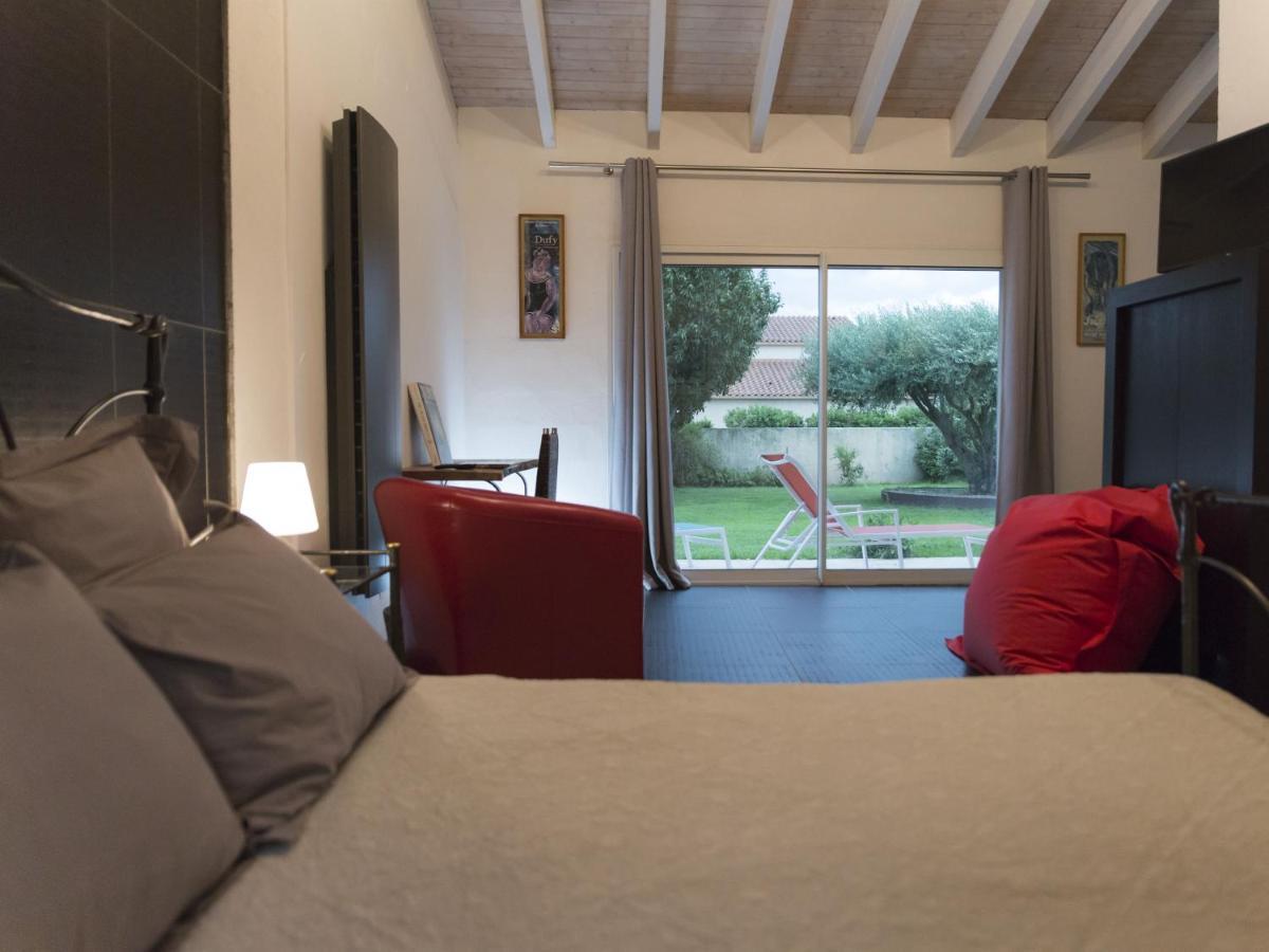La Casa Nert Hotel Millas Стая снимка